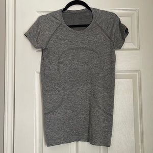 Lululemon athletica swiftly tech short sleeve